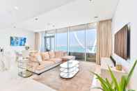 อื่นๆ Stylish 2BR on Bluewaters Island