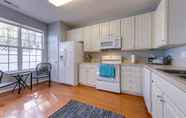 อื่นๆ 2 Townhome w/ Community Pool: 11 Mi to Dtwn Raleigh!