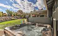 Others 3 Beautiful Reno Home w/ Private Yard + Hot Tub