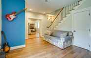 Others 4 Chattanooga Getaway w/ Porch - 2 Mi to Downtown!