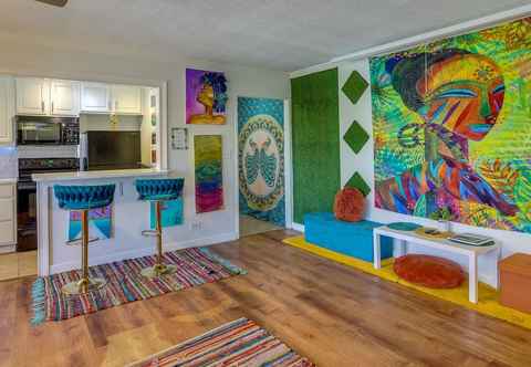 Others Colorful Atlanta Vacation Rental - Walk to Dtwn!