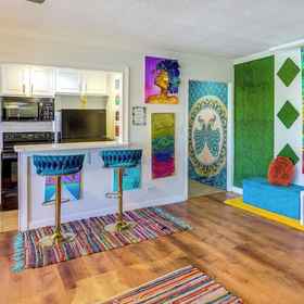 Primary image 1 Colorful Atlanta Vacation Rental - Walk to Dtwn!, Peachtree Center Hotels