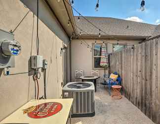 อื่นๆ 2 Gorgeous College Station Townhome w/ Patio!