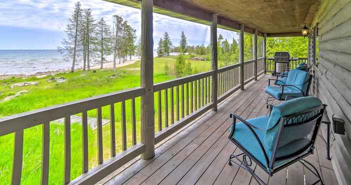 Others Secluded Lake Michigan Home: Private Fire Pit