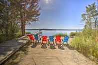 อื่นๆ Lakefront Interlochen House w/ Dock + Kayaks!