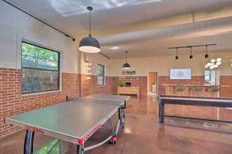 Lainnya 4 Modern Downtown Tulsa Friend Pad w/ Games!