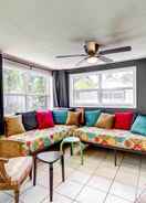 Imej utama Colorful Vero Beach Vacation Rental With Pool!