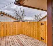 Others 7 Cozy Oklahoma City Home w/ Deck & Gas Grill!