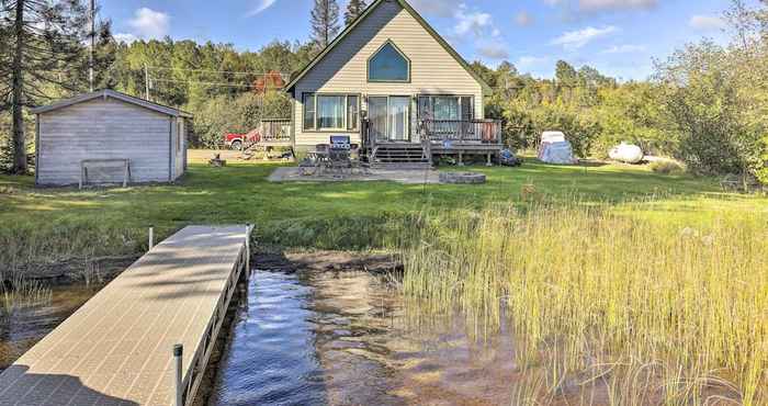 Others Hurley Lakefront Hideaway w/ Fire Pit & Dock!