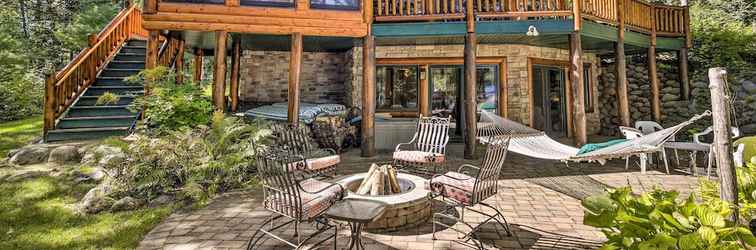 Lain-lain Serene Lakefront Lodge w/ Docks on 8 Acres!