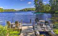 Lainnya 6 Serene Lakefront Lodge w/ Docks on 8 Acres!