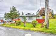 Others 4 Walkable Sitka Getaway w/ Community Perks!