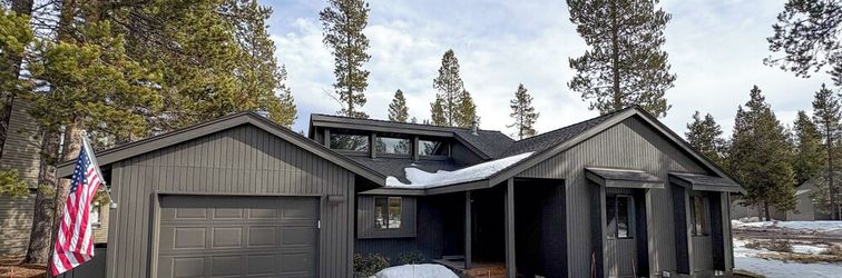 Others Modern Sunriver Home w/ Hot Tub: Ski, Hike & Bike!