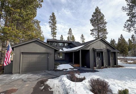 Others Modern Sunriver Home w/ Hot Tub: Ski, Hike & Bike!