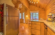 Others 5 Cozy Truckee Cabin w/ Sauna: 11 Mi to Sugar Bowl!