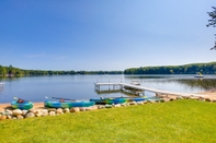 Others Interlochen Lakehouse w/ Deck, Fire Pit, & Dock!