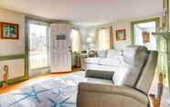 Lainnya 7 Hyannis Vacation Rental Home: 2 Mi to Beach!