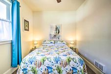 Others Oceanfront Cottage W/deck & Secluded Beach Access!