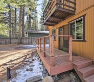 Others 4 4-season Tahoe Hideaway: Ski, Swim & Bike!