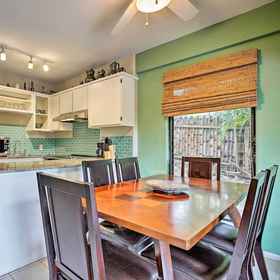 Interior 1 Walk to Turtle Beach From Kailua-kona Apt!, Mauka Meadows Coffee Farm Hotels