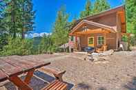 Others Secluded Leavenworth Cabin w/ Mtn Views & Fire Pit