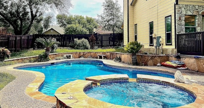 Others Home w/ Heated Pool & Hot Tub Near Seaworld!