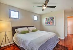 อื่นๆ 5 Updated San Diego Home w/ Private Yard & Grill!