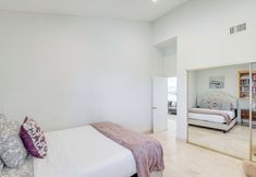 Others 3 Pool & Coastline Views: Luxe La Jolla Home