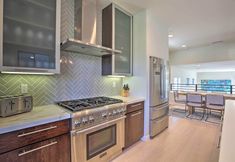 Others 7 Chic San Diego Abode Rooftop Balcony + Bay Views!