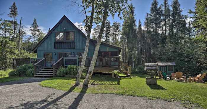 Others Charming Lake Placid Chalet w/ Deck & Forest Views