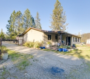 Others 2 Quiet Challenge-brownsville Home Near Collins Lake