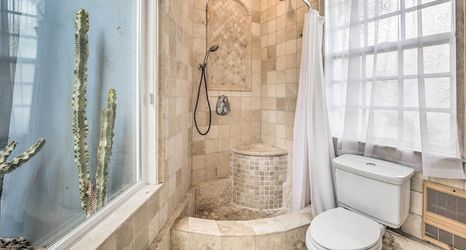 기타 2 San Diego Home w/ Deck & Yard - 2 Blocks to Bay!