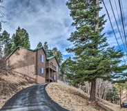 Khác 3 Expansive Ruidoso House w/ Hot Tub, Deck & Grill!