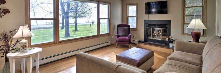 Lain-lain Charming Neenah House w/ Porch on Lake Winnebago!