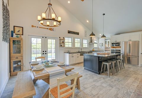 その他 Distinctive Hamptons Home w/ Pool Near Bay, Ocean