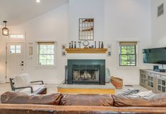 その他 6 Distinctive Hamptons Home w/ Pool Near Bay, Ocean