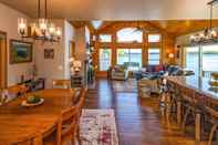 อื่นๆ Spacious Lakeside Family Home on Big Bearskin Lake