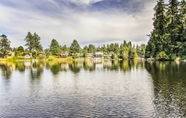 Others 4 Renovated Olympia Cabin w/ Private Dock on Lake