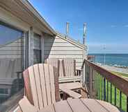 Others 2 Walkable Condo w/ Balcony, Dock & Pool Access