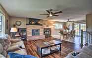 Khác 3 Family-friendly Home w/ Back Yard & Game Room!