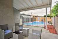 Lainnya Fullerton Vacation Rental w/ Private Pool!