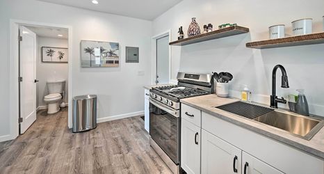 Others 2 Stylish San Diego Apartment w/ Smart TV!