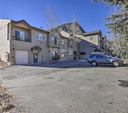 Others 4 Main St Condo w/ Balcony: 7 Mi to Copper Mtn!