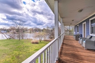 Others Chesapeake Bay Home: Dock, Decks & Fire Pit!