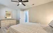 Others 7 Fort Walton Beach Townhome < 3 Mi to the Beach!