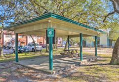 Others 6 Fort Walton Beach Townhome < 3 Mi to the Beach!