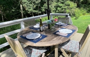 อื่นๆ 5 Upscale Orleans Home w/ Deck, 1 Mi to Nauset Beach