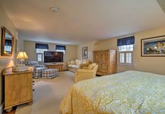 Lain-lain 4 1 Mi to Nauset Beach: Upscale Orleans Home w/ Deck