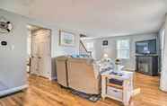 Khác 5 Spacious East Falmouth House - Walk to Great Pond!