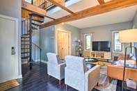 Others Minneapolis Townhome w/ Loft < 3 Mi to Dtwn!